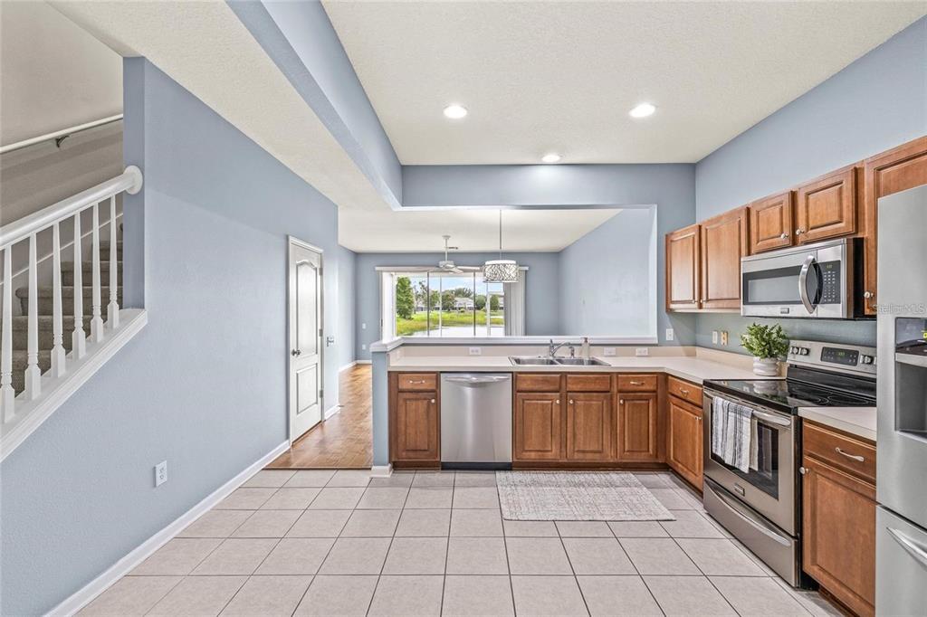 4879 Pond Ridge Drive Riverview, FL 33578 - Photo 8 of 57 Gallery Image 8