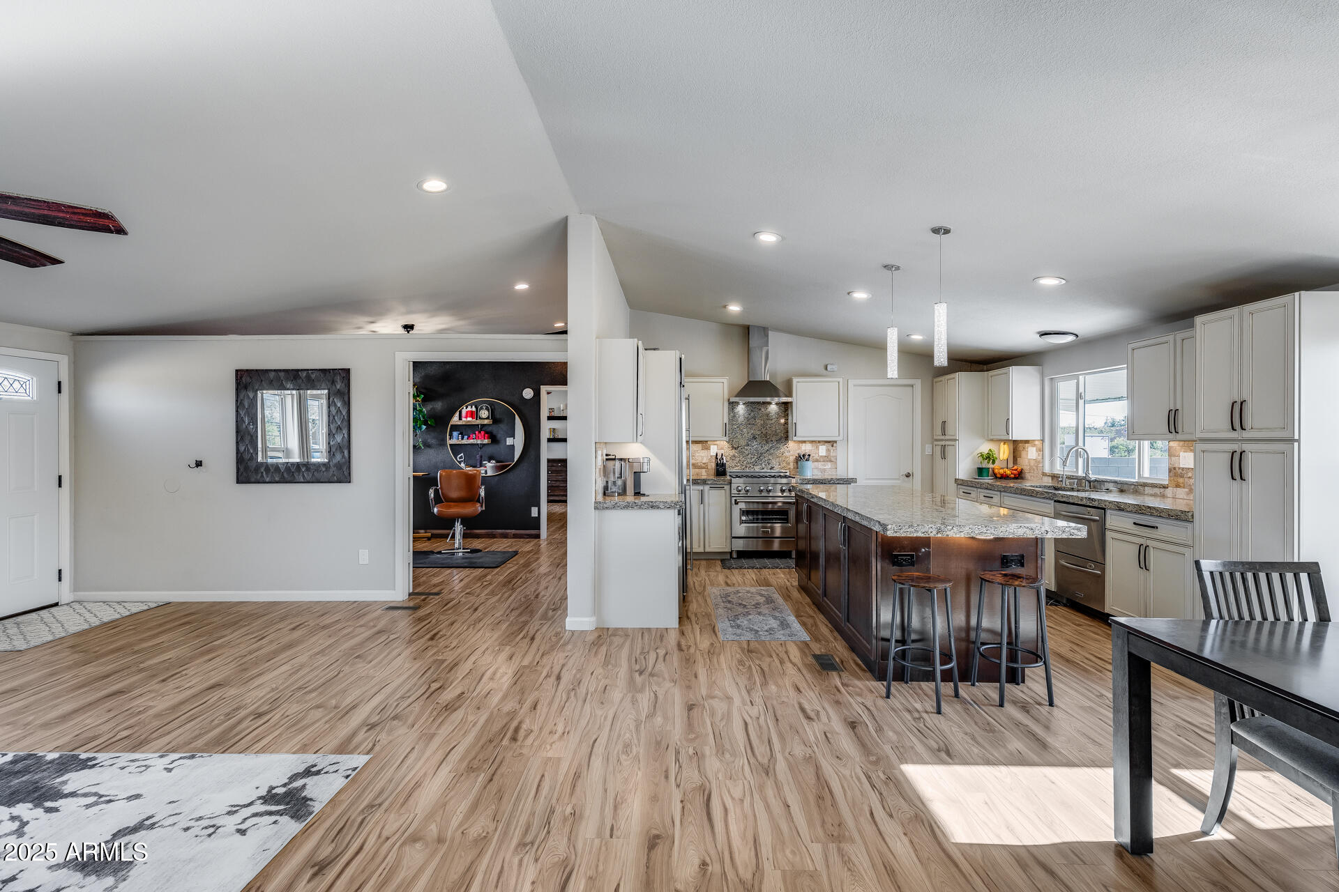 1815 East La Salle Road Phoenix, AZ 85086 - Photo 26 of 66