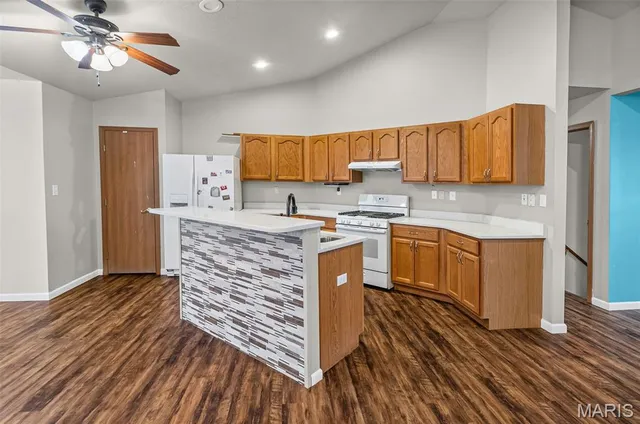 $300,000 | 521 Jeffrey Pine Court, O'Fallon, IL 62269