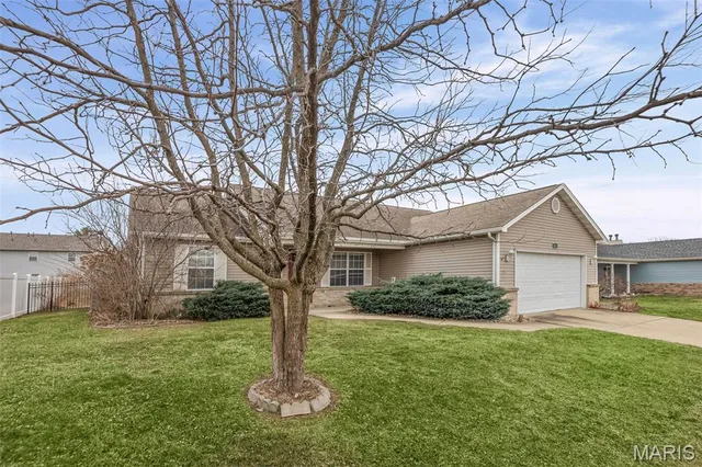 $300,000 | 521 Jeffrey Pine Court, O'Fallon, IL 62269