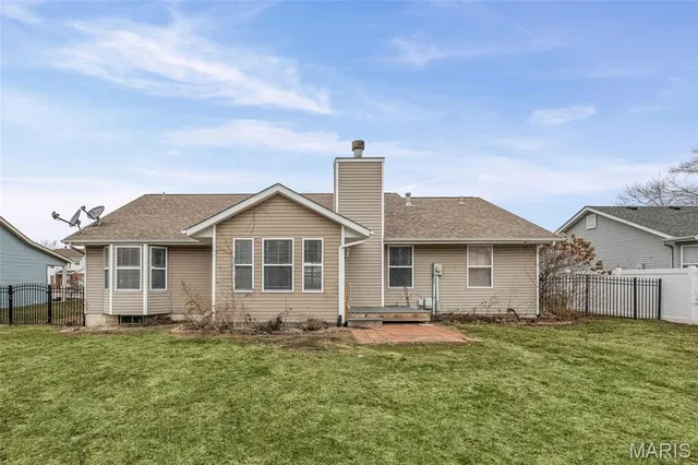 $300,000 | 521 Jeffrey Pine Court, O'Fallon, IL 62269