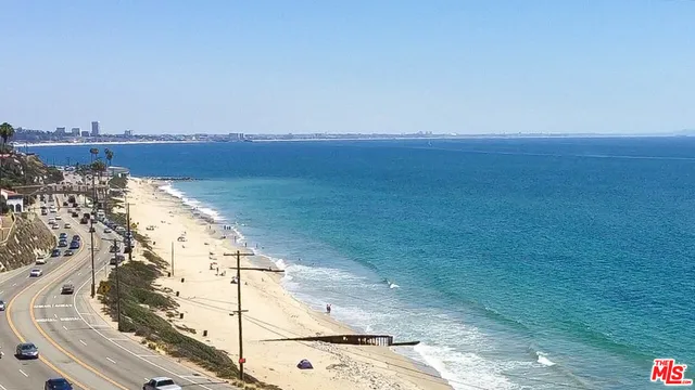 $999,000 | 17860 Lecco Lane, Pacific Palisades, CA 90272