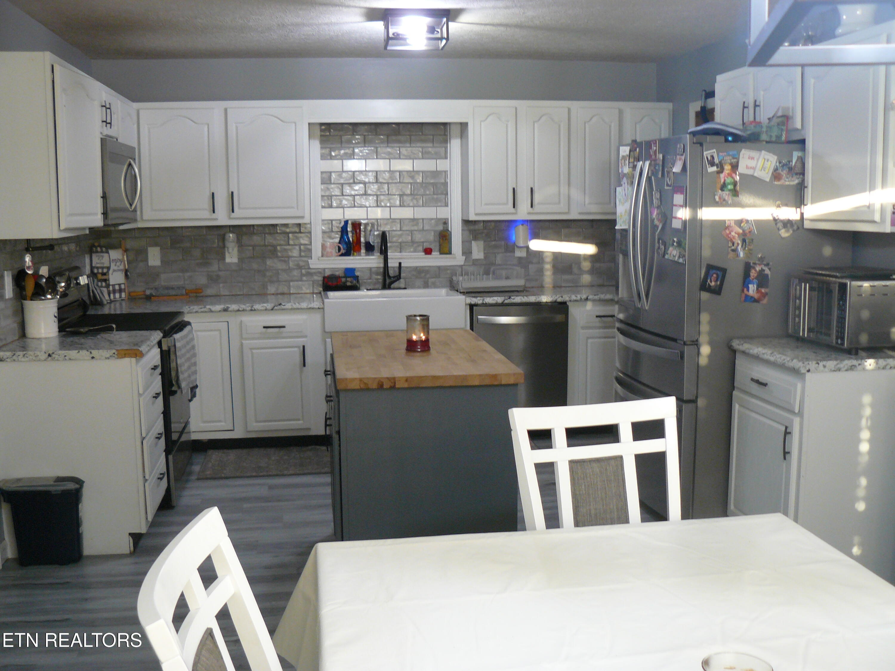 216 Mountain Road New Tazewell, TN 37825 - Photo 15 of 28 P1430463