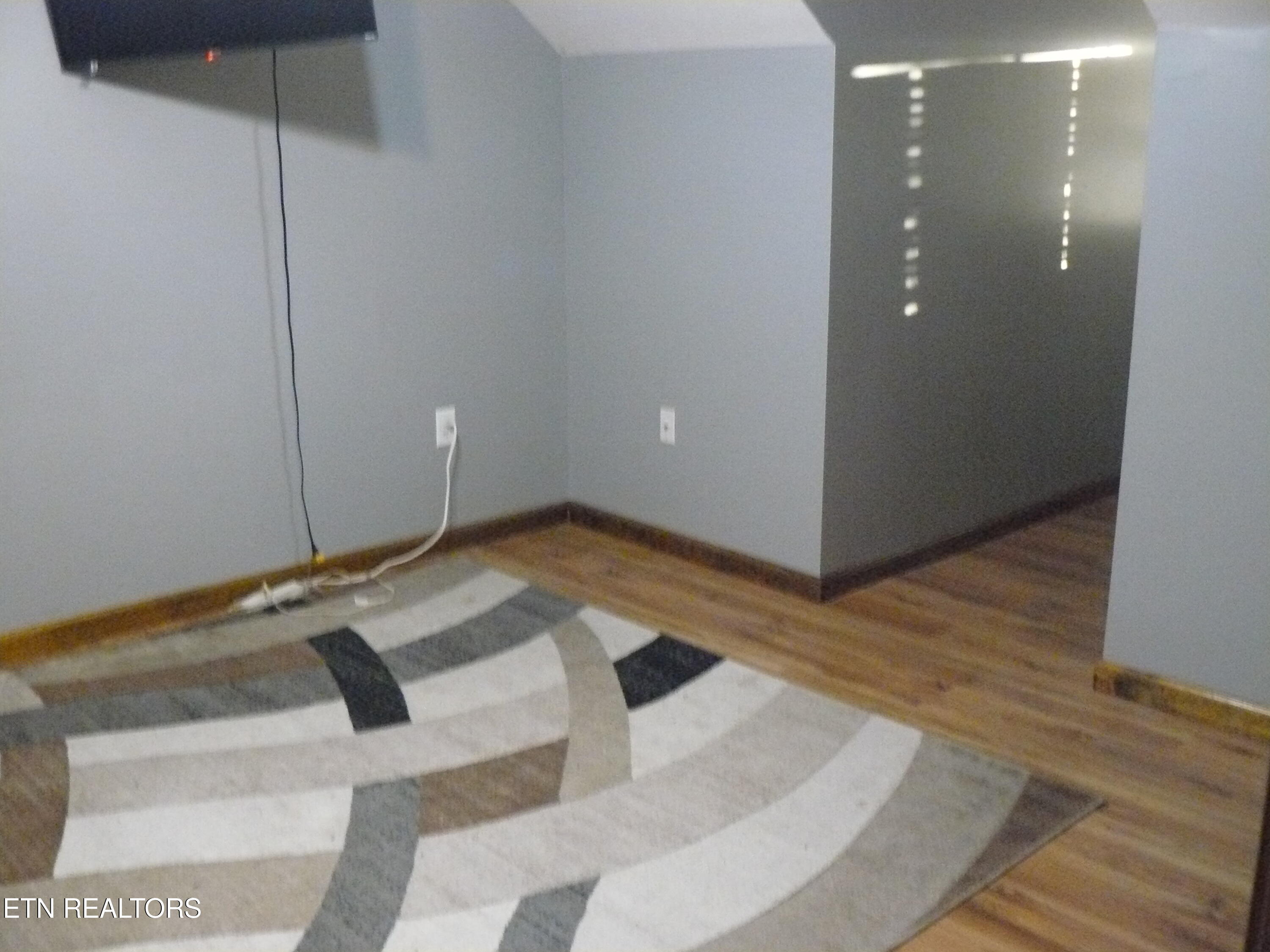 216 Mountain Road New Tazewell, TN 37825 - Photo 25 of 28 P1430474