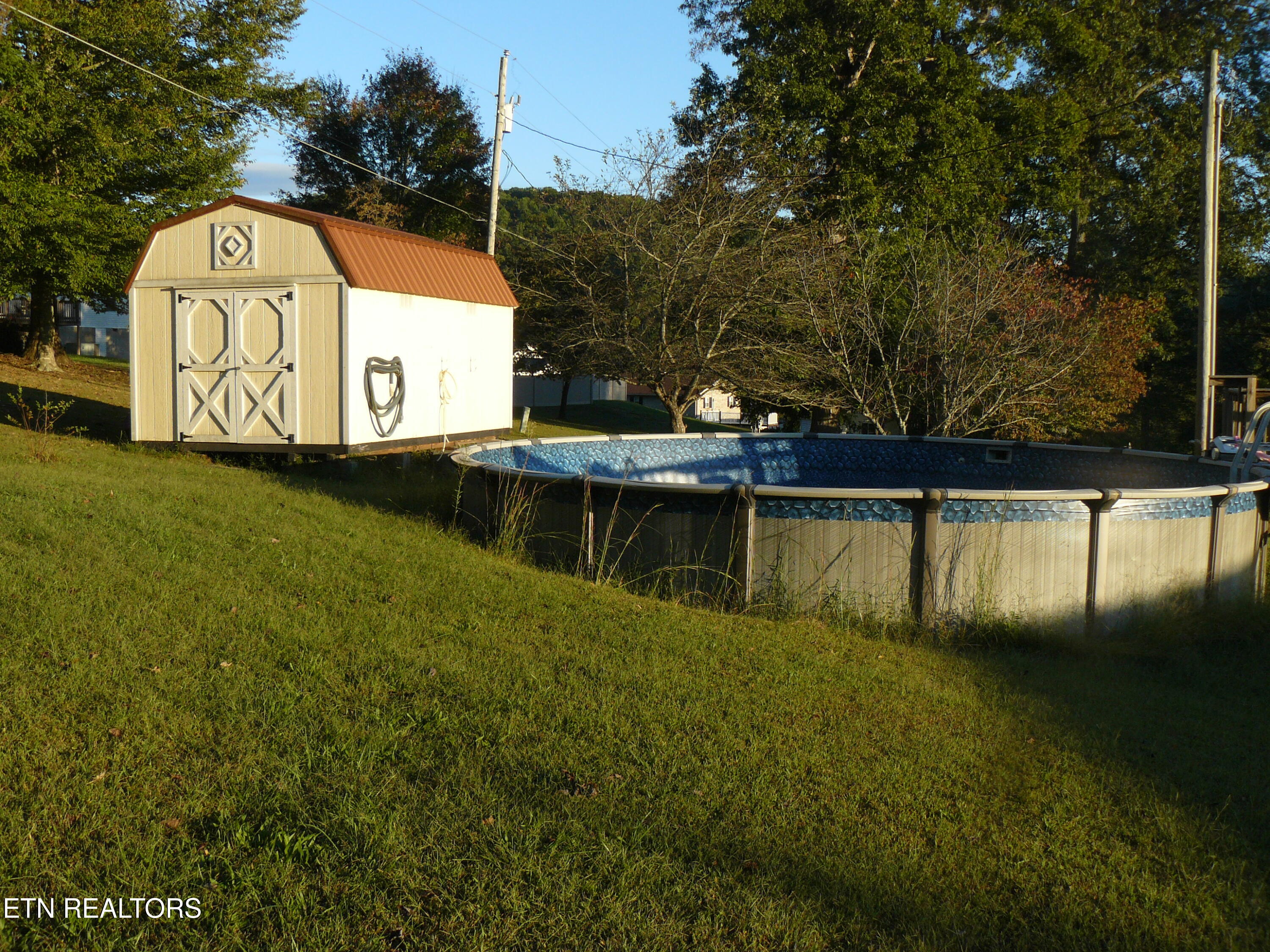 216 Mountain Road New Tazewell, TN 37825 - Photo 6 of 28 P1430449