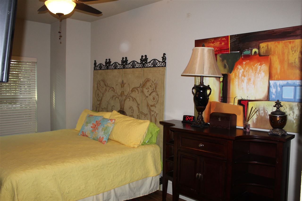 20050-407 Oak Road East, Unit 407 Gulf Shores, AL 36542 - Photo 6 of 50 New King-Size Mattress