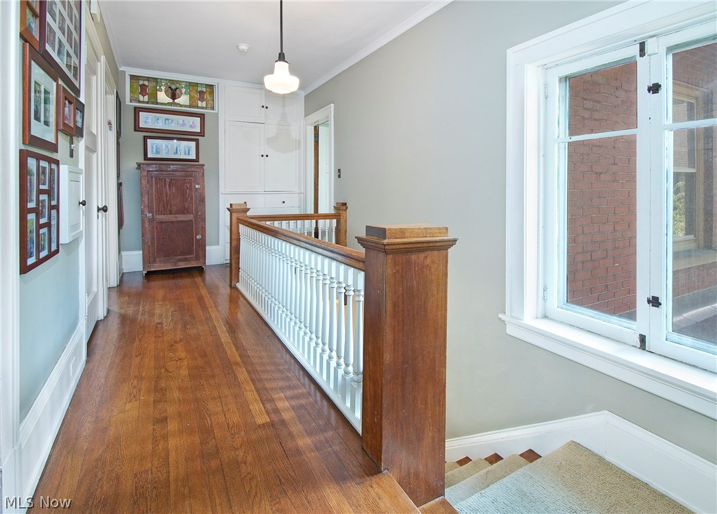 2596 Guilford Road Cleveland, OH 44118 - Photo 18 of 35 Gallery Image 18