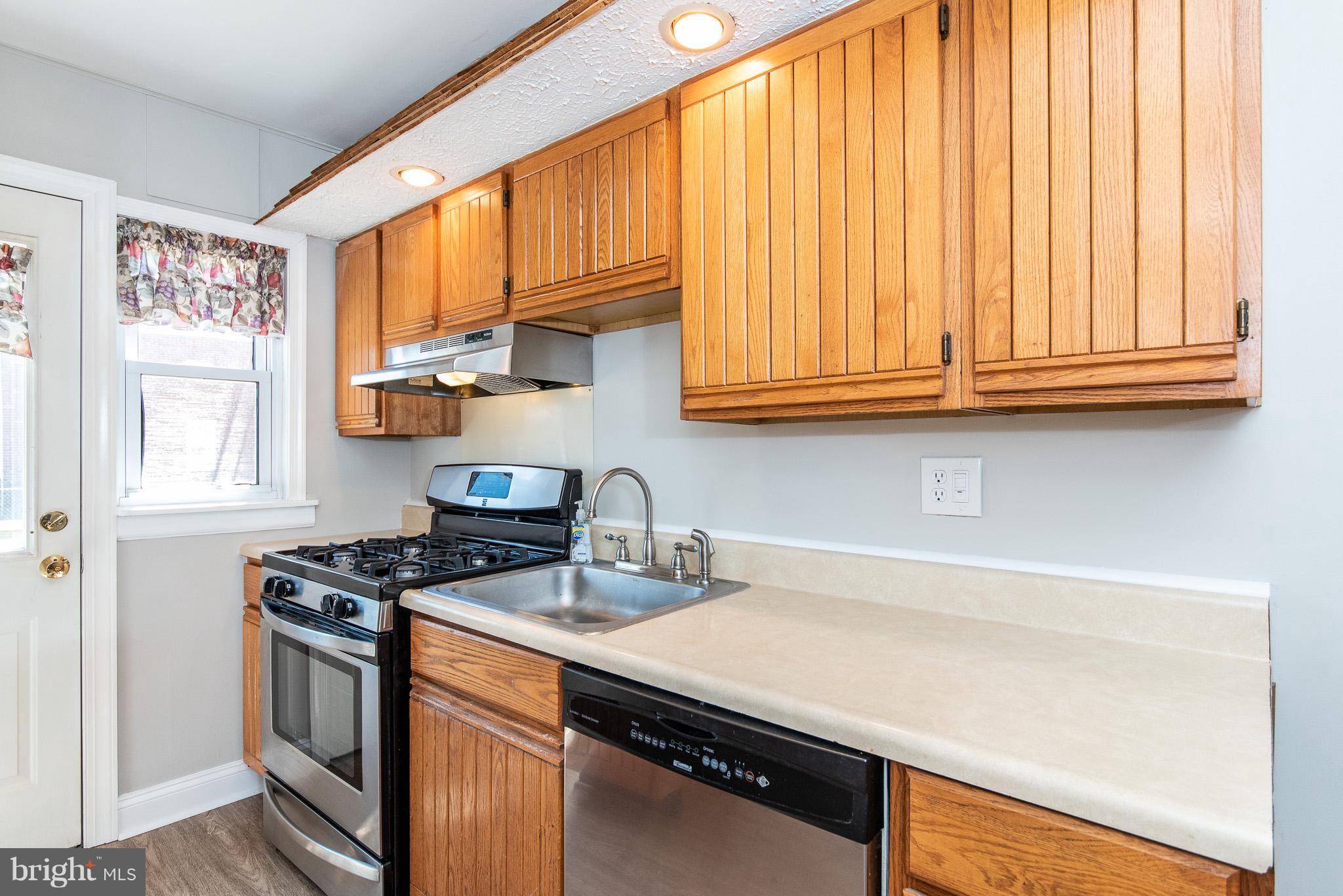 8171 Kavanagh Road Baltimore, MD 21222 - Photo 13 of 30 Kitchen