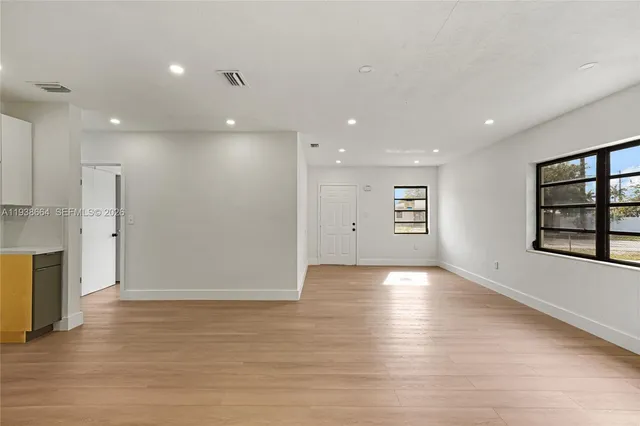 $499,900 | 661 Northwest 191st Street, Miami Gardens, FL 33169