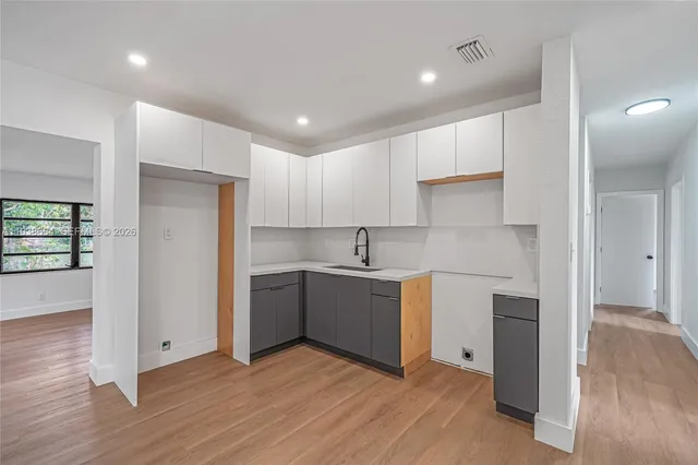 $499,900 | 661 Northwest 191st Street, Miami Gardens, FL 33169