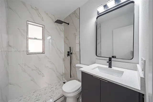 $499,900 | 661 Northwest 191st Street, Miami Gardens, FL 33169