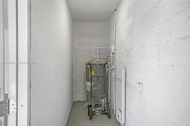 $499,900 | 661 Northwest 191st Street, Miami Gardens, FL 33169