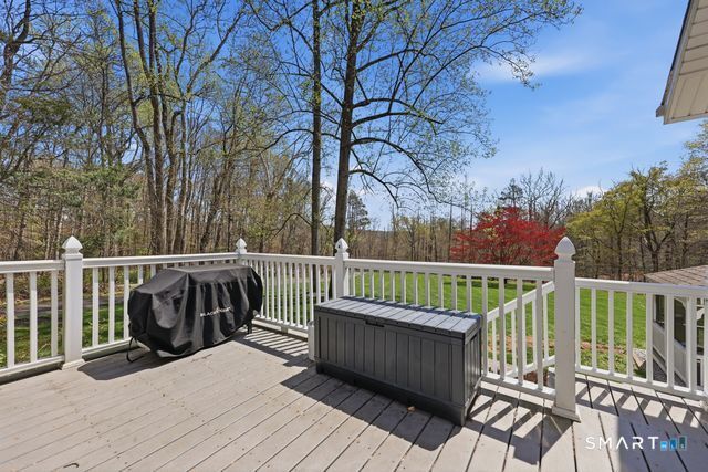 408 Maromas Road Middletown, CT 06457 - Photo 6 of 34