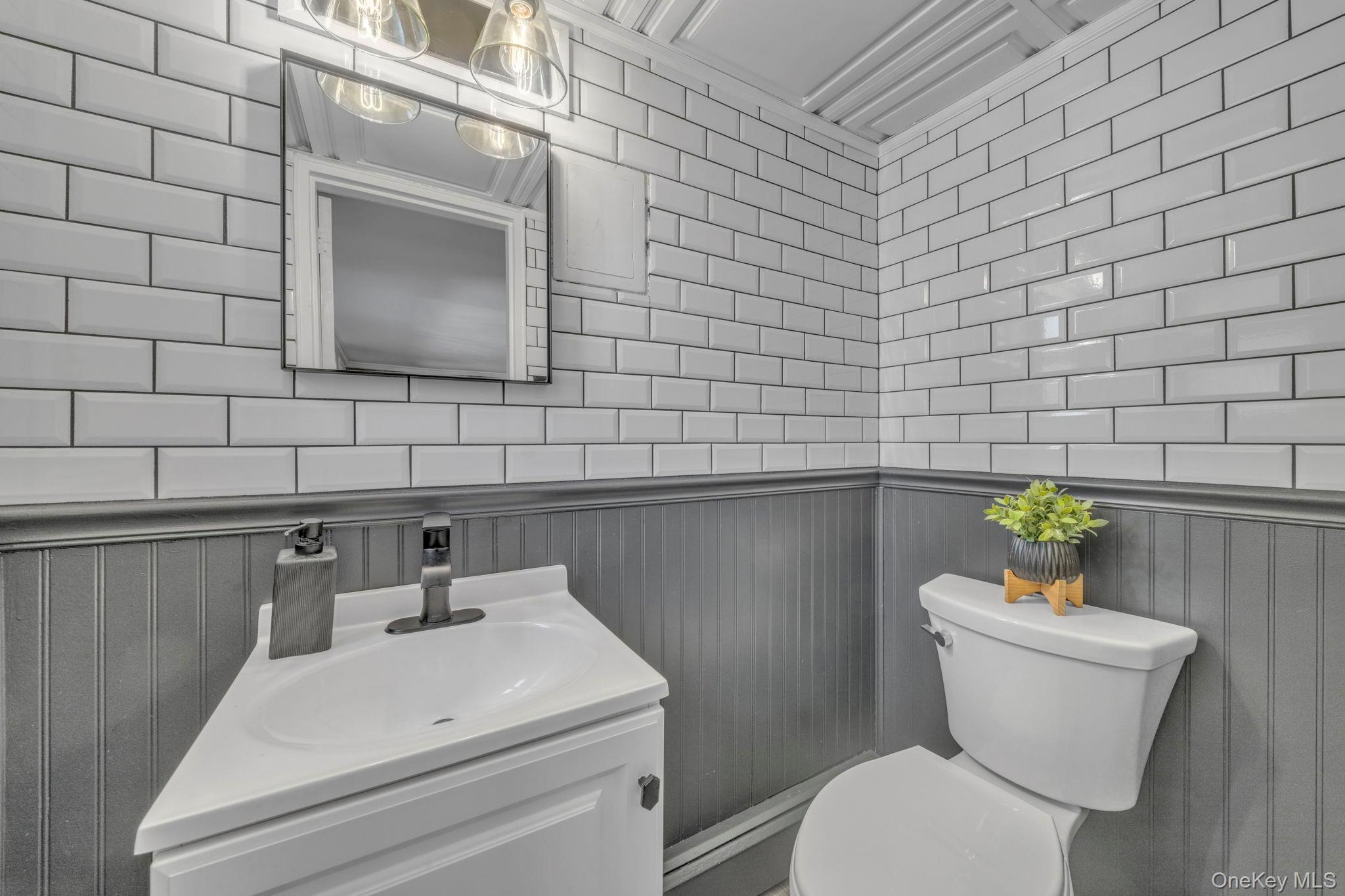 46 Audrey Road Westbury, NY 11590 - Photo 12 of 20