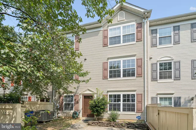 $349,900 | 163 Heathfield Drive, Frederick, MD 21702