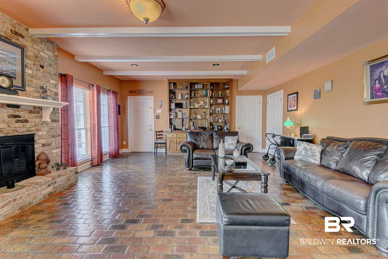 1529 Ridgeland Road West Mobile, AL 36695 - Photo 12 of 37 Living Room