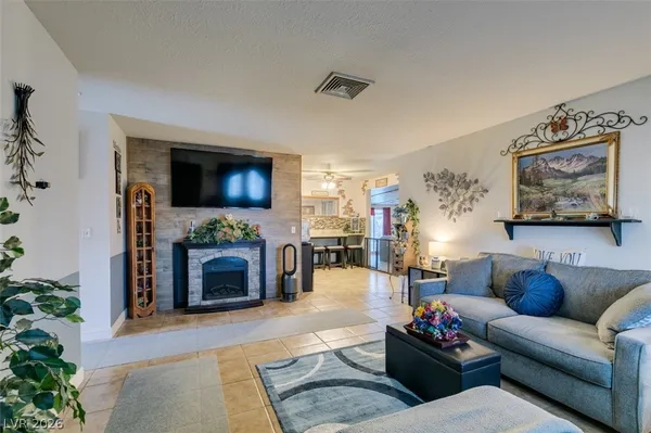 $472,000 | 1911 Red Sand Court, Henderson, NV 89002