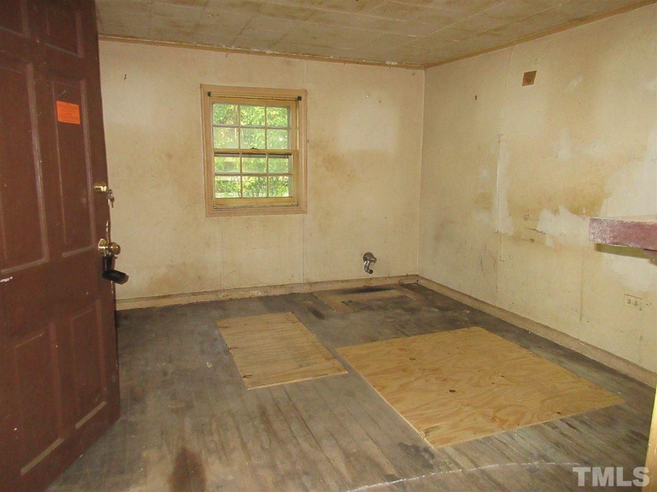 1134 Thompson Road Durham, NC 27704 - Photo 8 of 15 Gallery Image 8