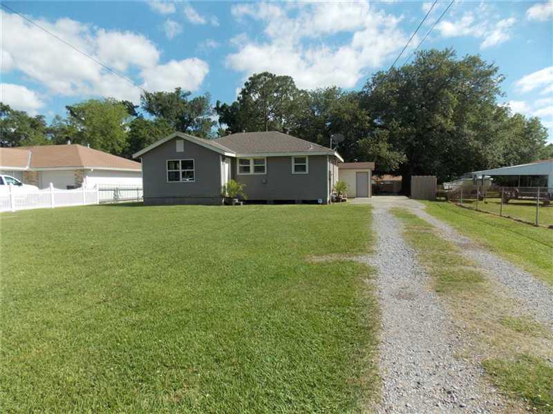 2621 Farmsite Road Violet, LA 70092 - Photo 3 of 23