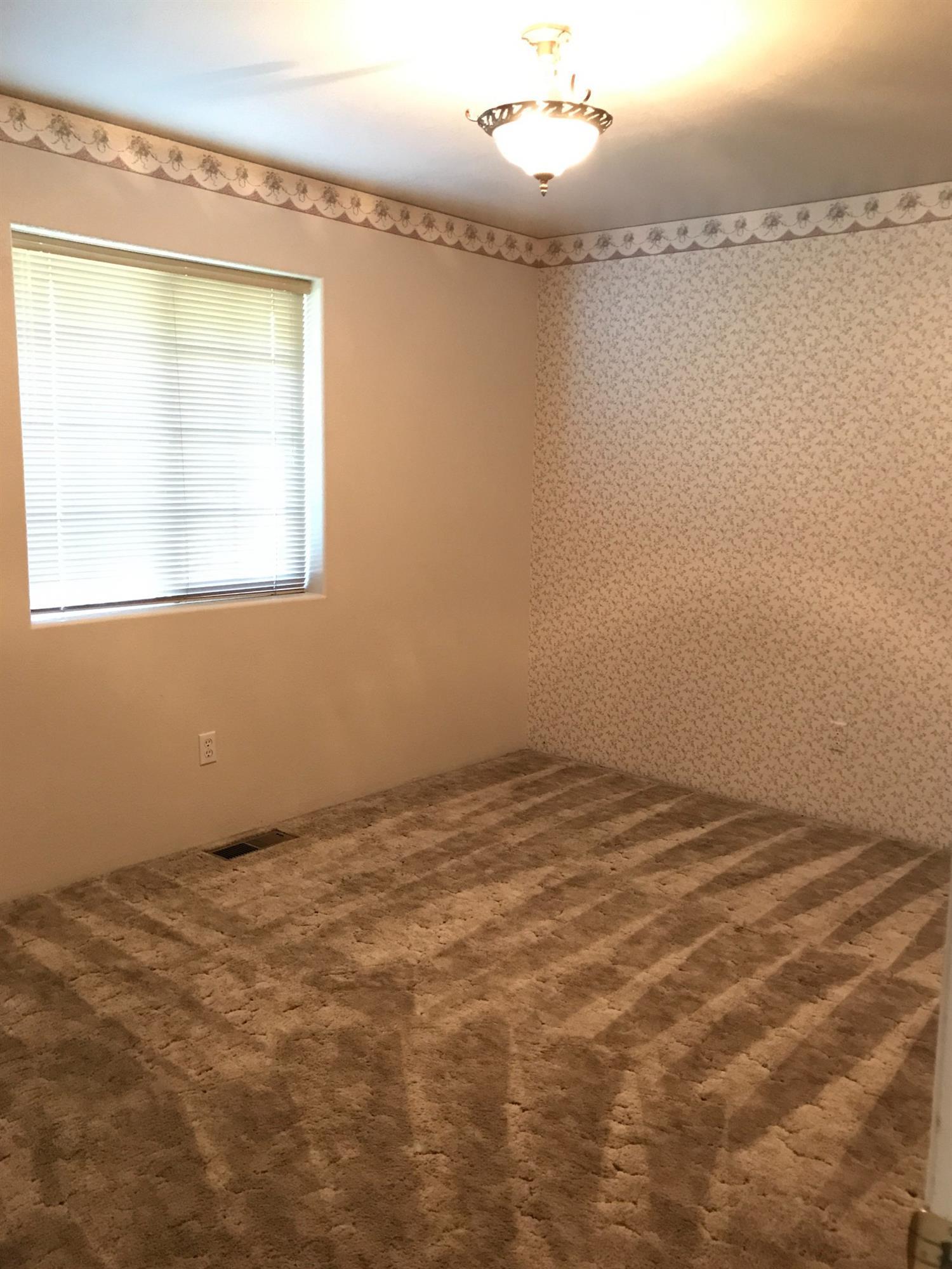 3668 Old Fort Road Klamath Falls, OR 97601 - Photo 15 of 23 Additional Photo