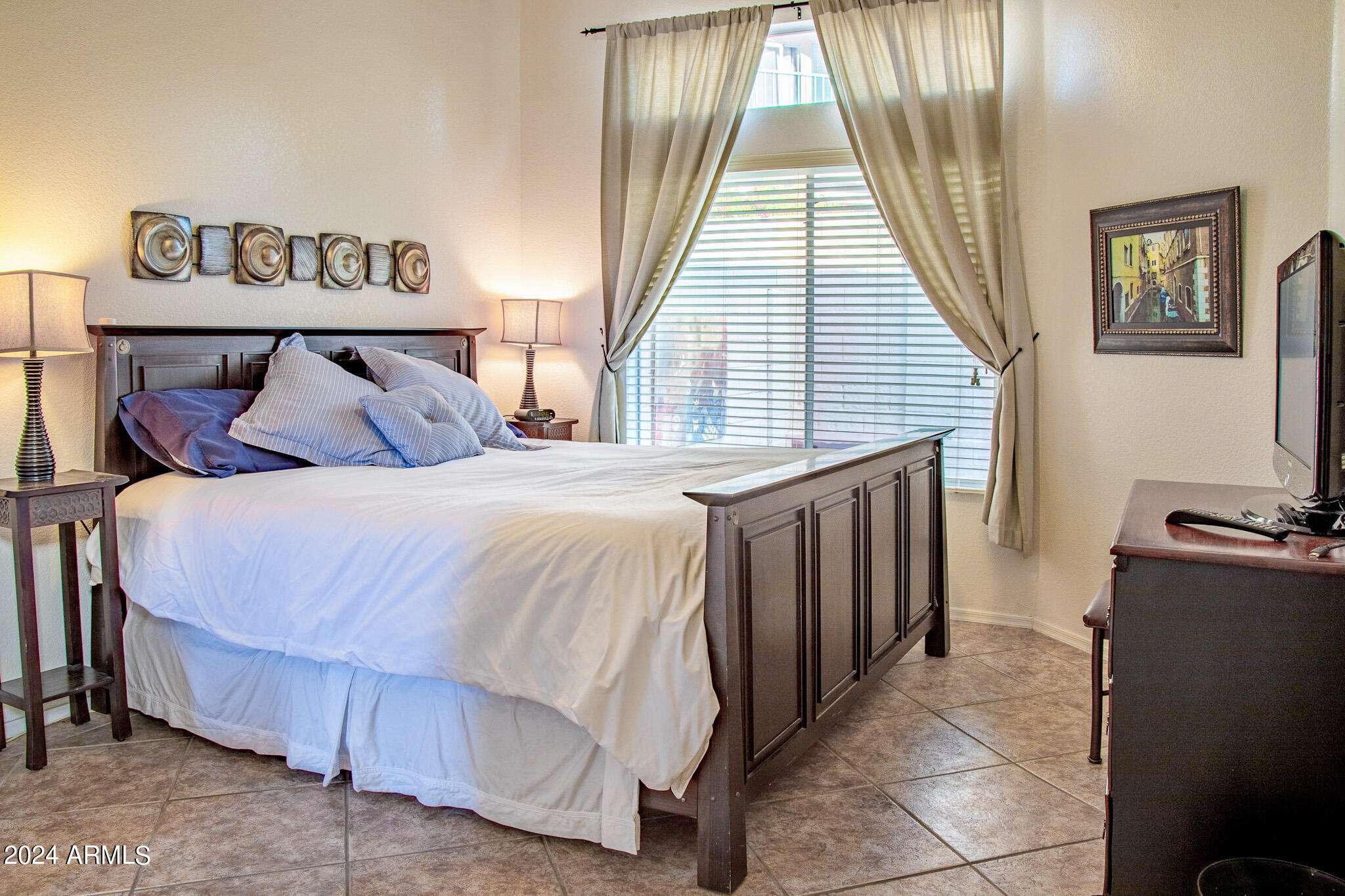 1136 East Hiddenview Drive Phoenix, AZ 85048 - Photo 12 of 33 1136 East Hiddenview Dr-12