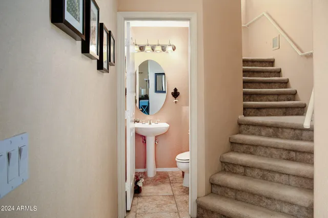 $3,500 | 1136 East Hiddenview Drive, Phoenix, AZ 85048