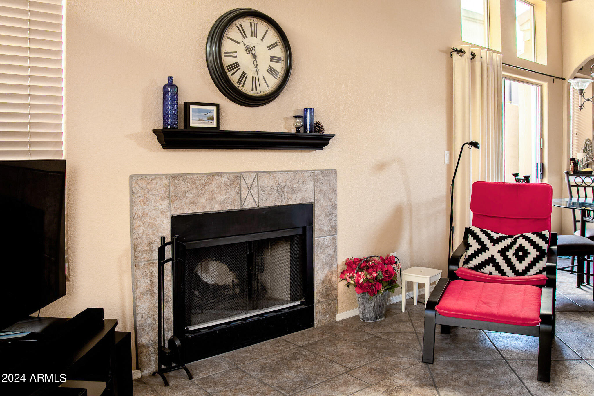 1136 East Hiddenview Drive Phoenix, AZ 85048 - Photo 5 of 33 1136 East Hiddenview Dr-08