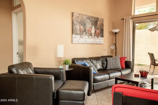 $3,500 | 1136 East Hiddenview Drive, Phoenix, AZ 85048