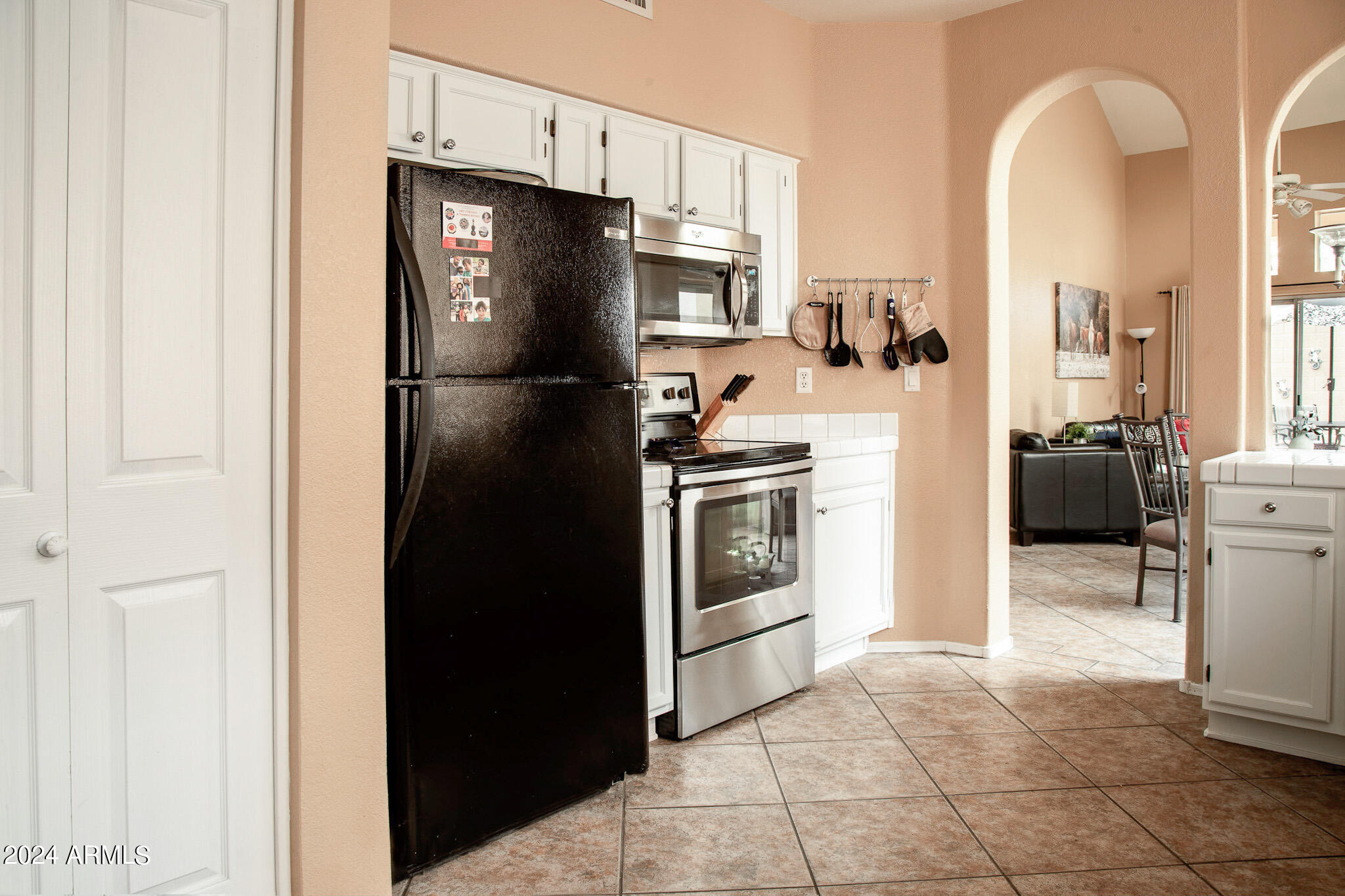 1136 East Hiddenview Drive Phoenix, AZ 85048 - Photo 10 of 33 1136 East Hiddenview Dr-09