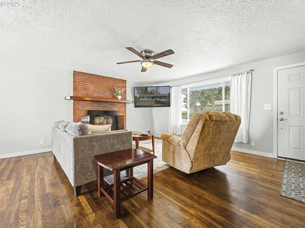 $435,000 | 8695 Southeast Roots Road, Clackamas, OR 97015