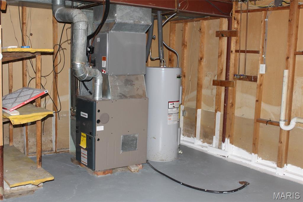 5003 Cavalier Court Godfrey, IL 62035 - Photo 35 of 46