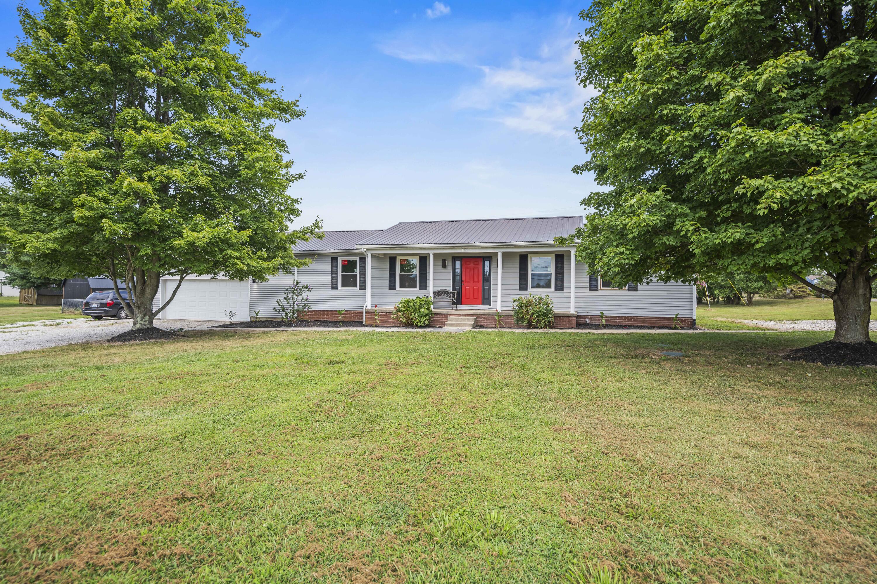 151 Dreyfus Road Berea, KY 40403 - Photo 2 of 36 20250814-151-Dreyfus-Rd-fh-002