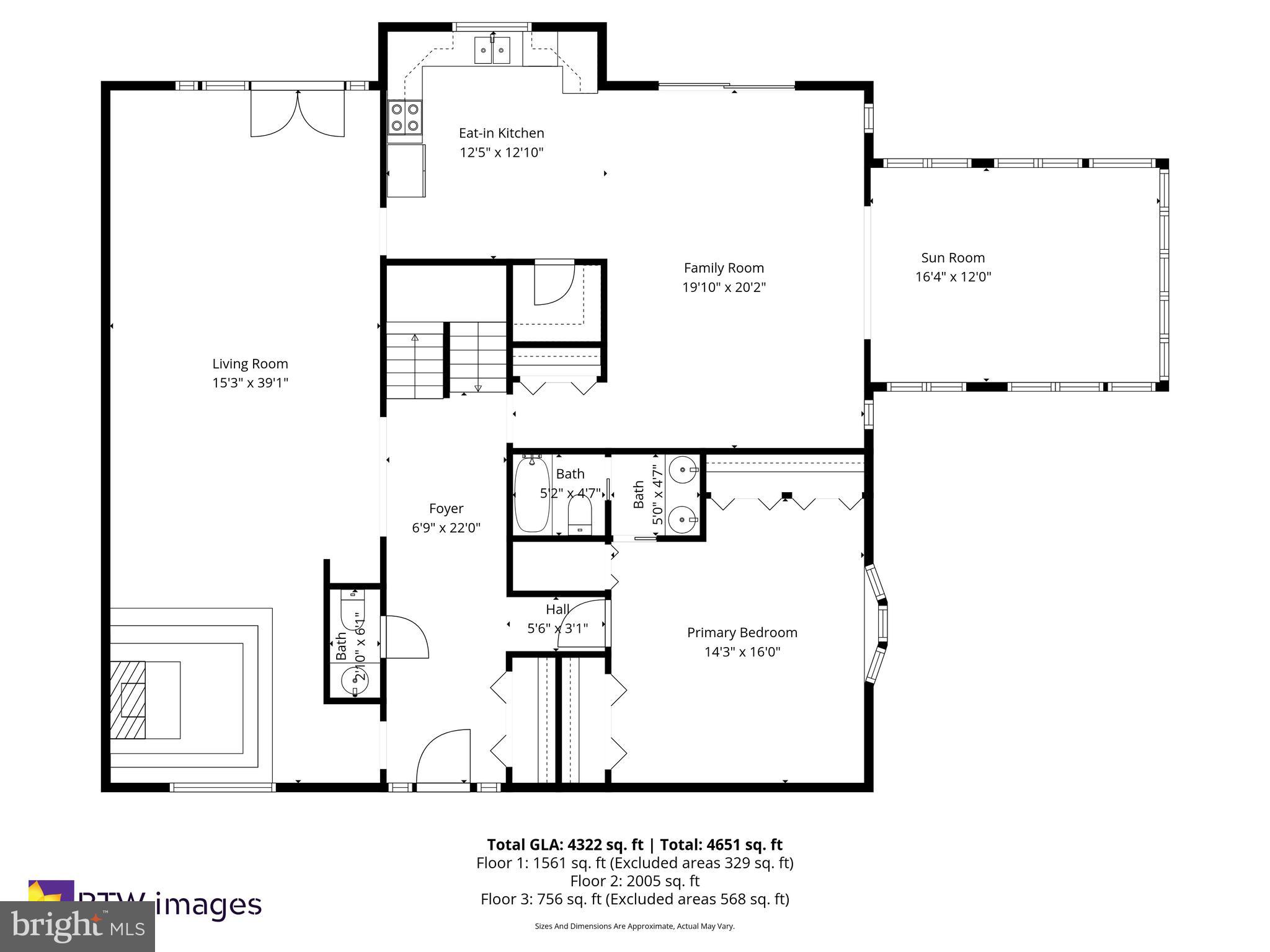 10400 Hampton Road Fairfax Station, VA 22039 - Photo 51 of 53 a black and white photo of a white wall