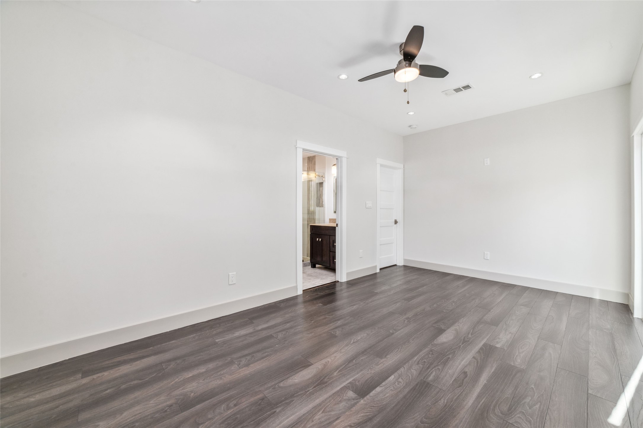 9400 Spring Branch Drive Houston, TX 77080 - Photo 30 of 45 Gallery Image 30