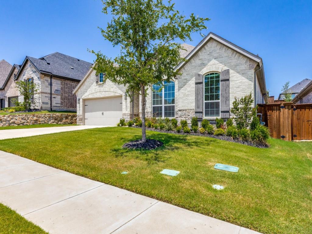 134 Sandie Drive Rhome, TX 76078 - Photo 3 of 32