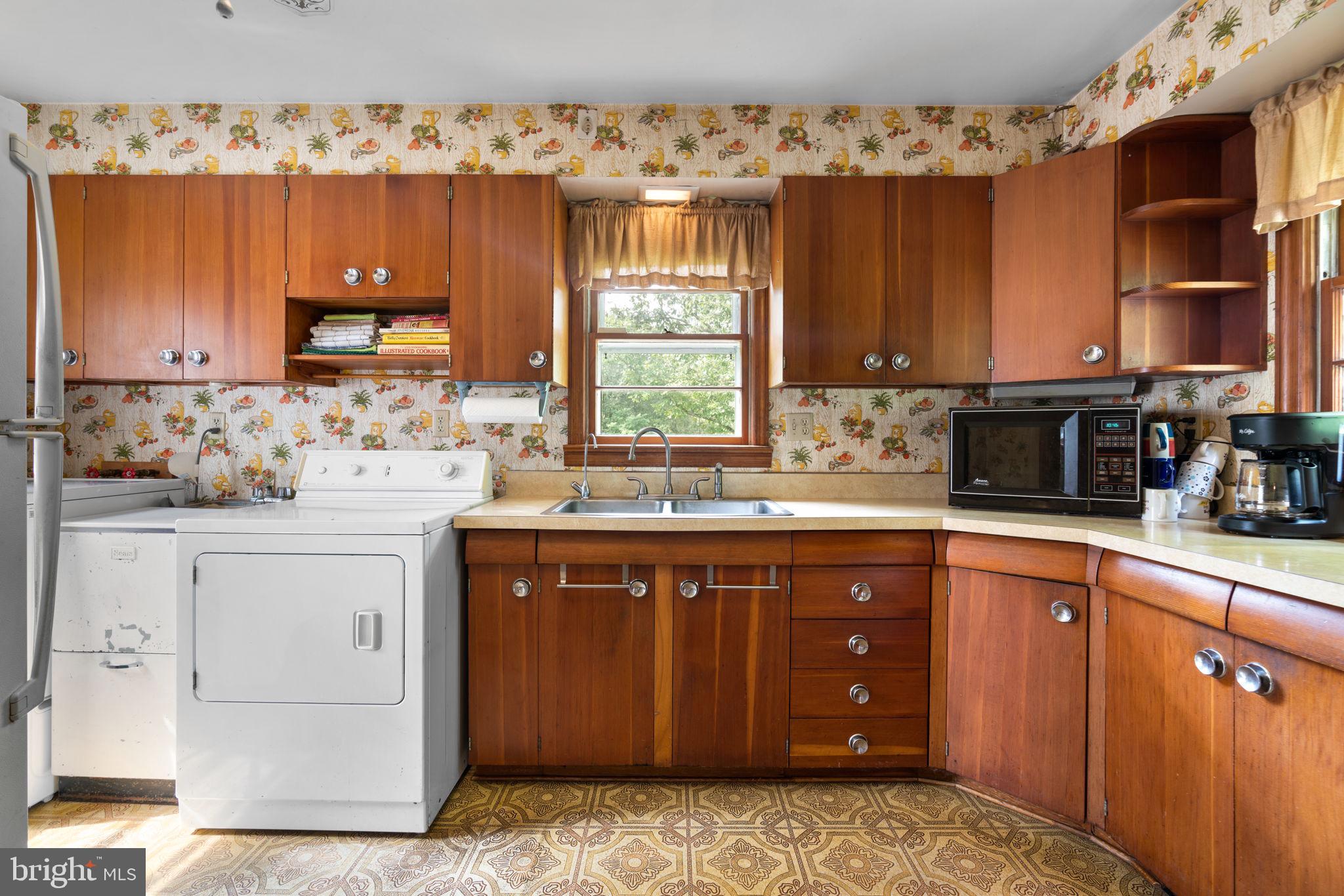 900 Hoods Mill Road Cooksville, MD 21723 - Photo 11 of 31 Kitchen