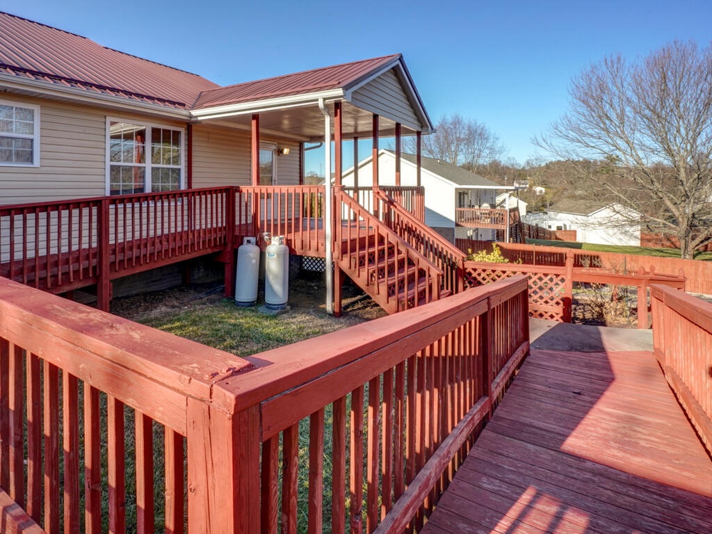 166 Stage Road Jonesborough, TN 37659 - Photo 15 of 48 166 Stage Road MLS015