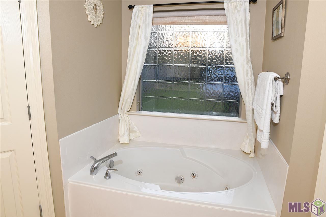 13173 Lambert Road Gonzales, LA 70737 - Photo 15 of 28 Gallery Image 15