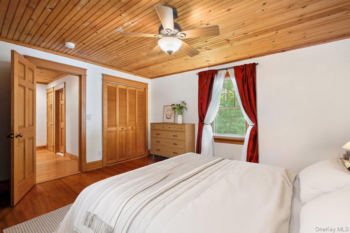 342 Lake Shore Road Putnam Valley, NY 10579 - Photo 20 of 46