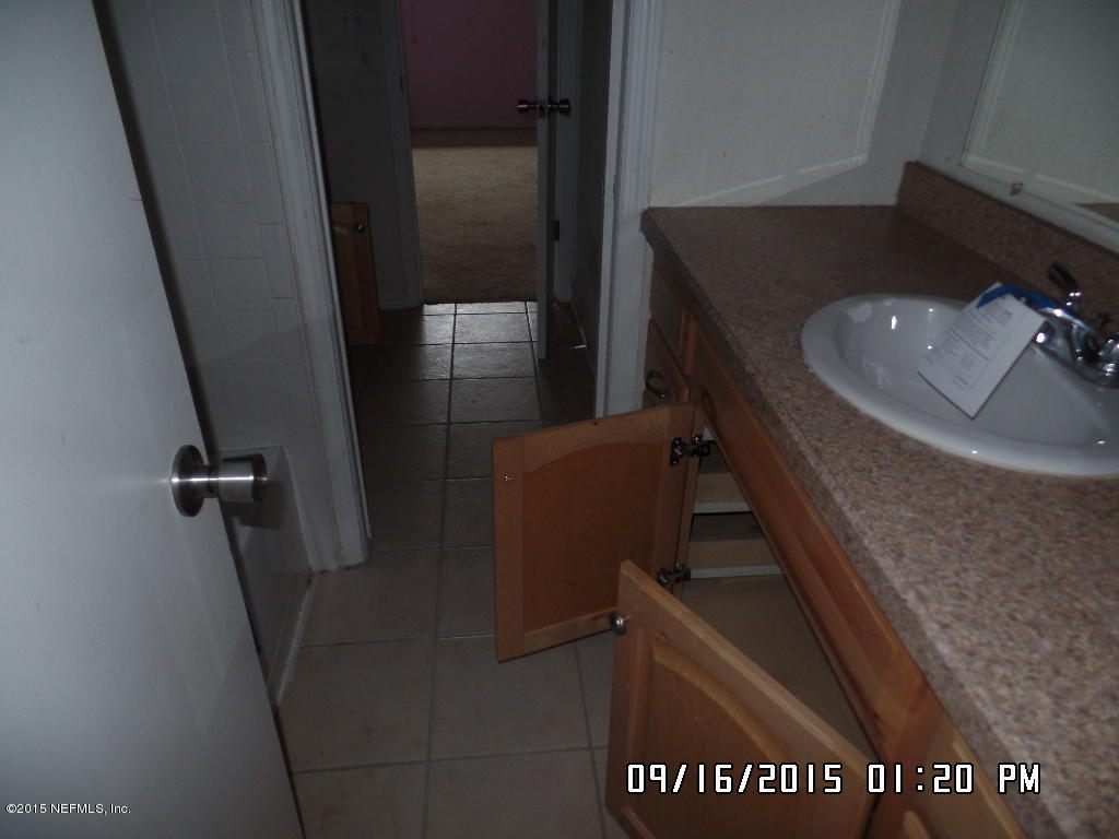 2020 Wells Road, Unit 27F Orange Park, FL 32073 - Photo 11 of 12 SAM_4116