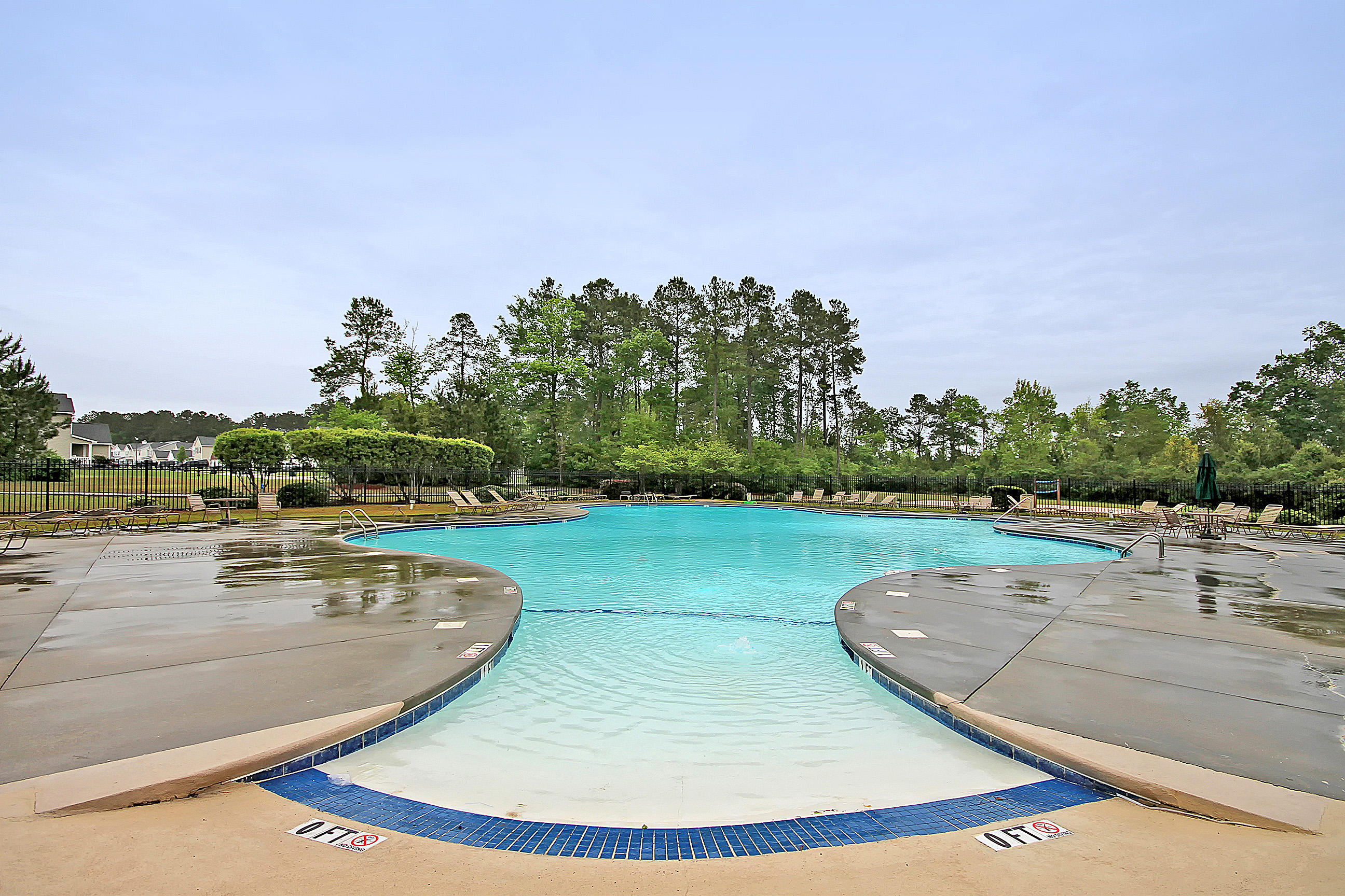 122 Cypress View Road Goose Creek, SC 29445 - Photo 31 of 35 LHAmenity3