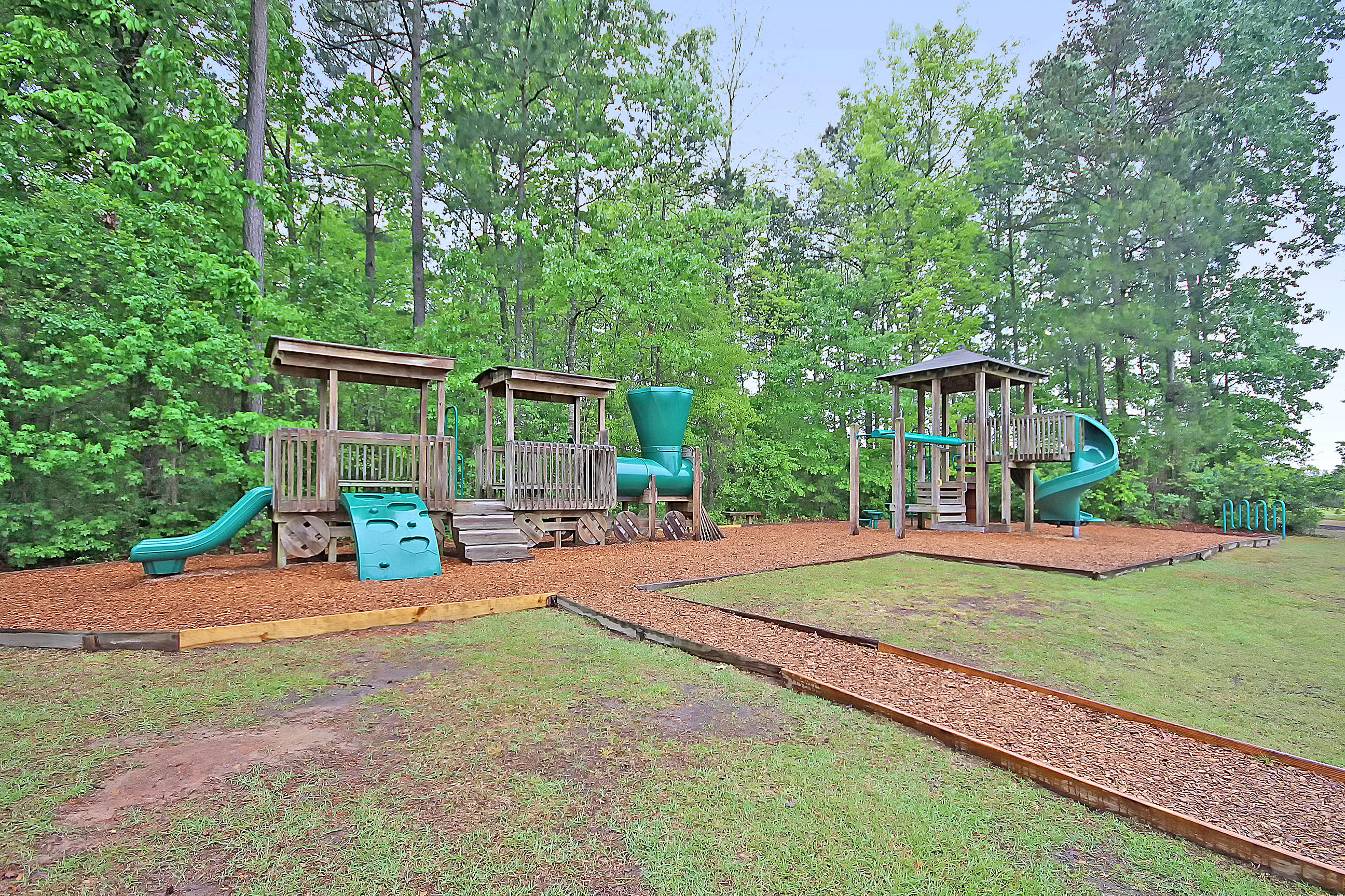122 Cypress View Road Goose Creek, SC 29445 - Photo 33 of 35 LHAmenity4