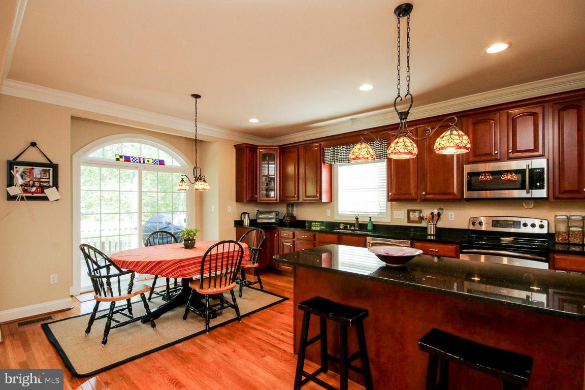 407 Birdie Road Locust Grove, VA 22508 - Photo 8 of 30 Kitchen