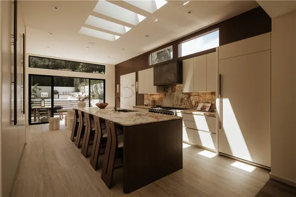 $6,490,000 | 12162 Laurel Terrace Drive, Studio City, CA 91604