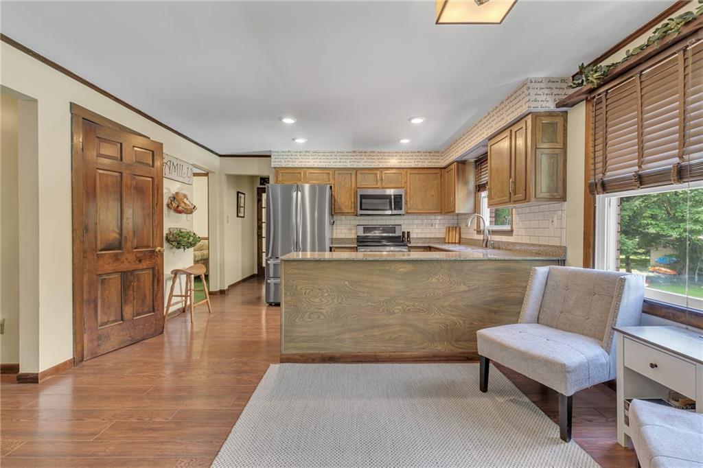 960 Edgewood Road Beaver Falls, PA 15010 - Photo 8 of 50 Breakfast Nook