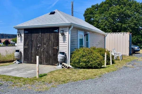 $1,400,000 | 151-153 Main Street, Bourne, MA 02532
