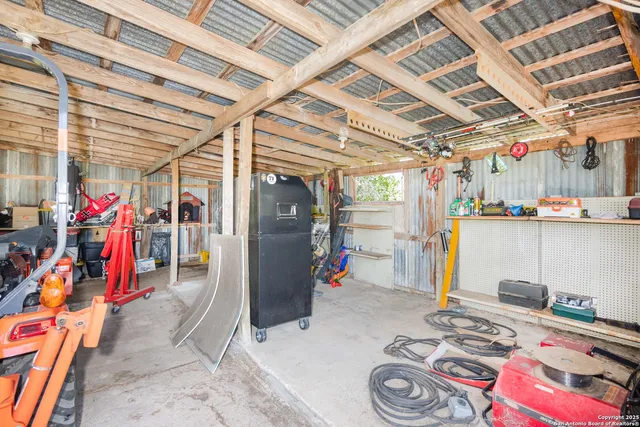 $399,000 | 1628 County Road 357, Utopia, TX 78884