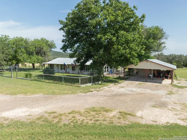 $399,000 | 1628 County Road 357, Utopia, TX 78884
