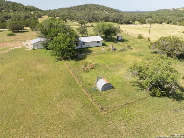$399,000 | 1628 County Road 357, Utopia, TX 78884