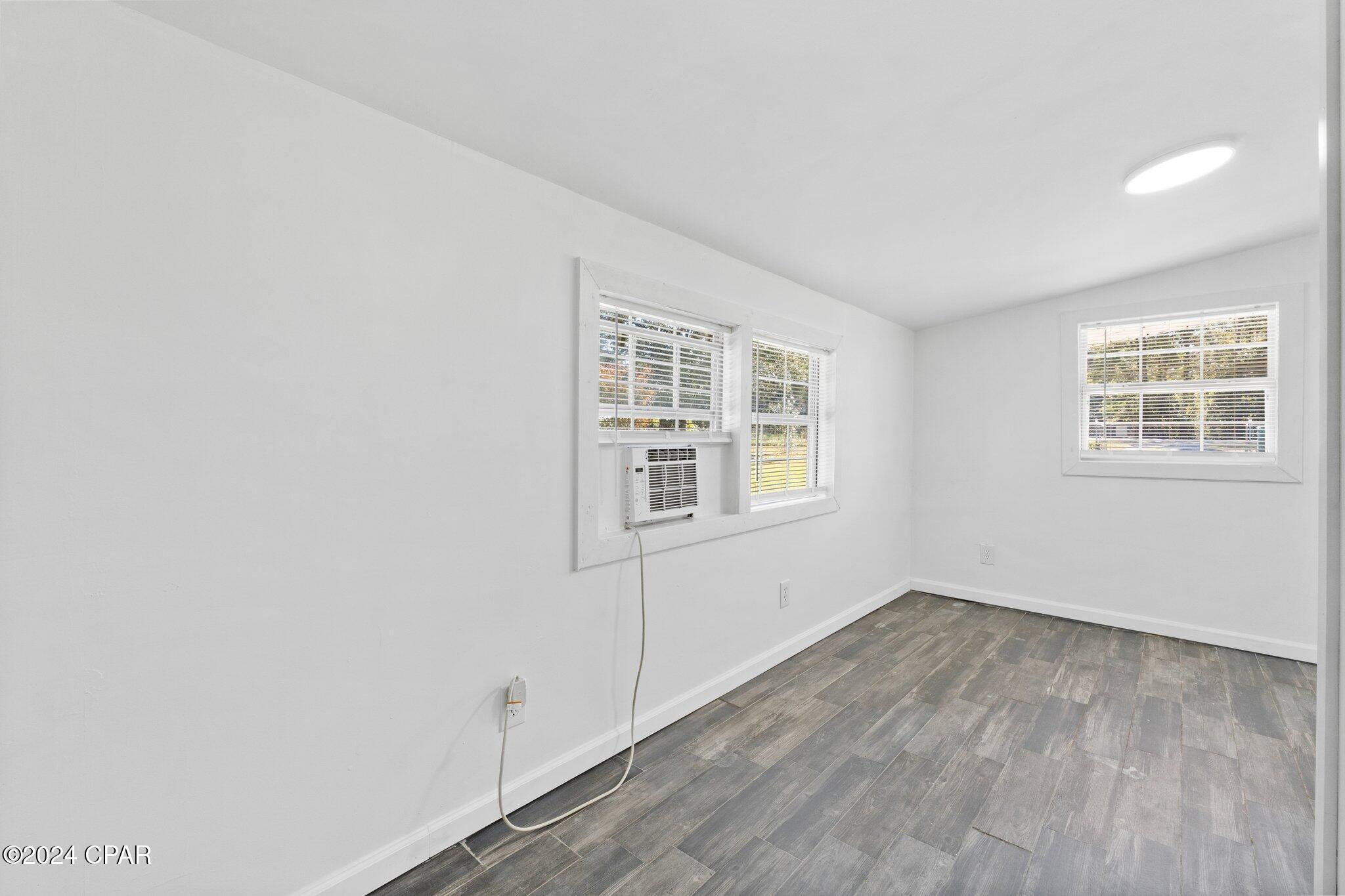 3512 Roche Avenue Vernon, FL 32462 - Photo 32 of 48 Gallery Image 32